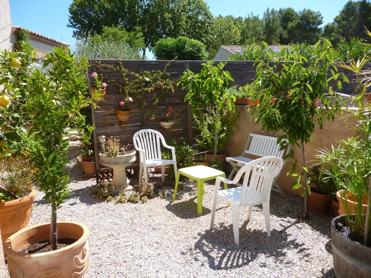 Chez Patrick Roujan Bed & Breakfast エクステリア 写真